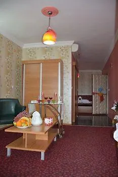 Heyamo Hotell